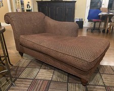 LUXURY CHAISE LOUNGE CHAIR