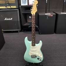 FENDER JAPAN JUNIOR OLLECTION STRATOCASTER Electric Guitar