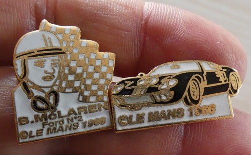 Pin les heures du le - 2, pin's