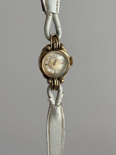 Ancienne montre femme plaque - femme,