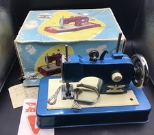 Ancienne Machine à Coudre