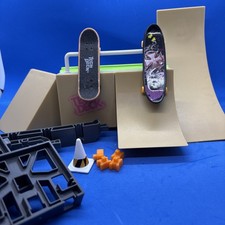 Fingerboard Skatepark With 2