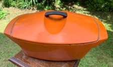 COCOTTE EN FONTE ÉMAILLÉE ORANGE LE CREUSET N*45 R. LOEWY