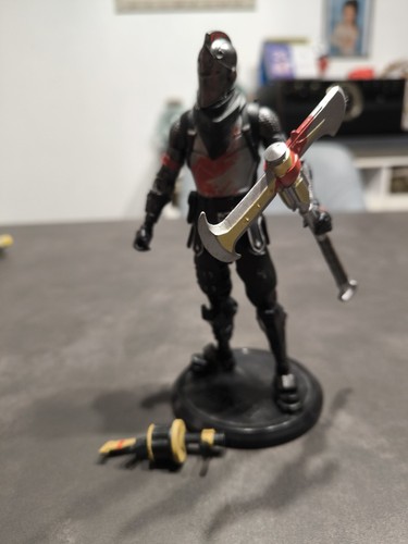 Figurine fortnite black - 18,