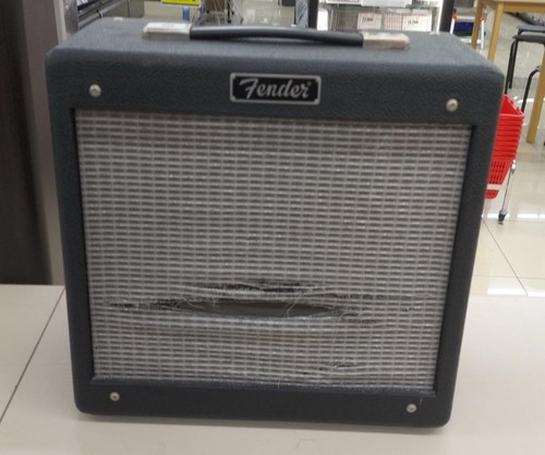 Fender guitar amplifier - fender,