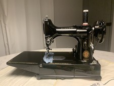 Machine  à coudre vintage