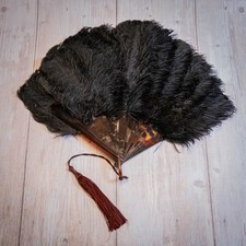 Éventail ancien plumes