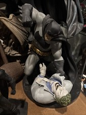Batman - Hunt The Dark Knight - Vinyl Statue By Kotobukiya ARTFX