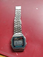 Montre unisexe carrée à