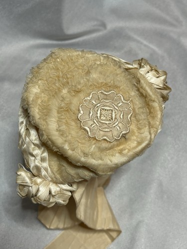 Coiffe chapeau poupée