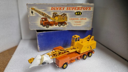 Gold dinky toys supertoys 972 - gold,