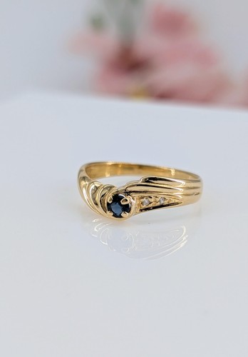 Bague motifs plumes - , centrée