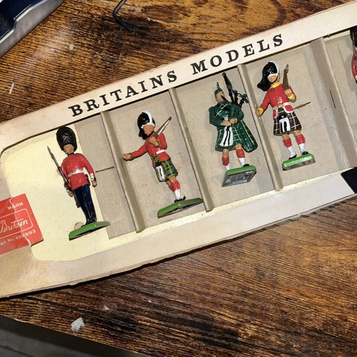 Britain glossy 9144 - britain,