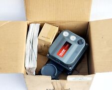 Fisher DVC6200 Digital Valve Controller (1 Open Box) + (2 USED)