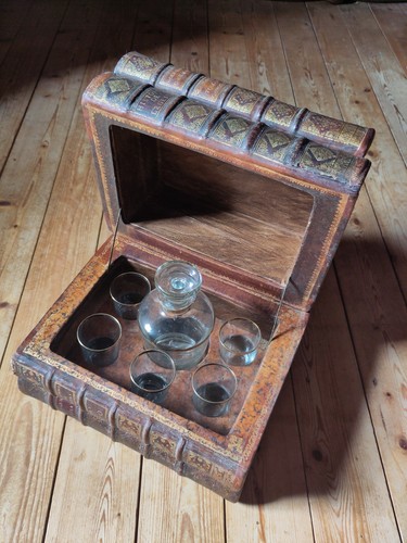 Cave liqueur - cave, à