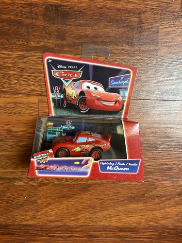 Voiture miniature disney pixar - disney,