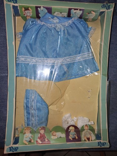 Tenue boite pour poupée - tenue,