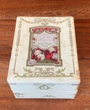 Ancienne Boîte à Poudre de