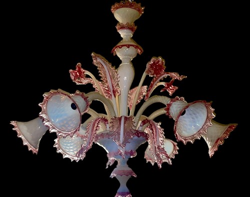 Imposant lustre blanc ivoire - imposant,