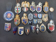 2165/MEDA - Lot of 23 Forces de l'ordre insignia - No. 19