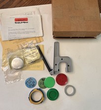BADGE-A-MINIT PRESS & HAND HELD MACHINE SET Still in ORIGINAL BOX