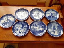 7 assiettes de Noel Royal