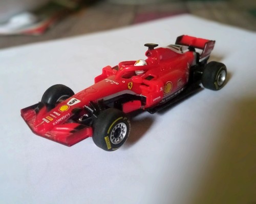 Ferrari formule sebastian - ferrari,