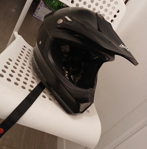 Casque moto cross marque shot - casque,