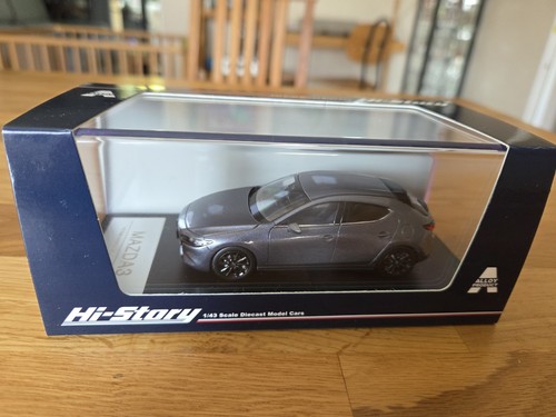 Story mazda gris - hi-story,
