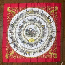 Foulard en soie Hermes Carré