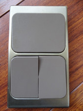 LEGRAND DIPLOMAT 1 PLAQUE ENJOILVEUR DOUBLE ET SIMPLE VA ET VIENT INTERRUPTEUR