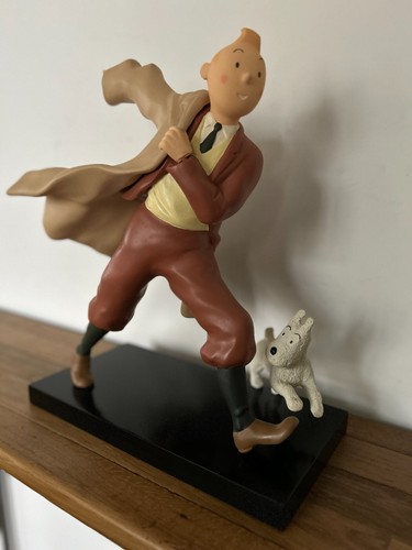 Statuette tintin milou herge - tintin,