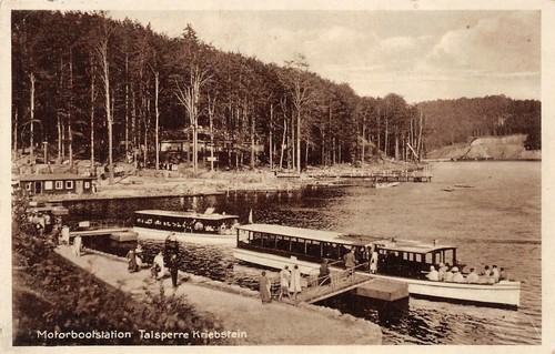 Station bateau moteur - bateau, à