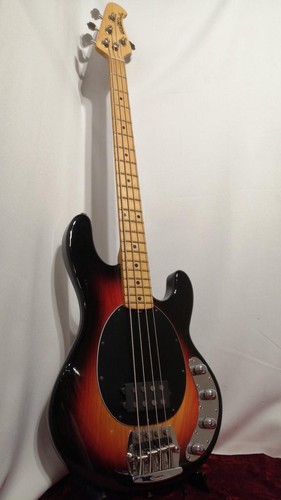 Guitare basse électrique
