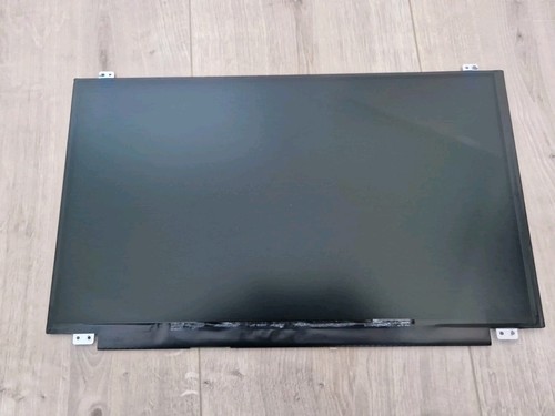 Dalle slim pouces - 15.6, led