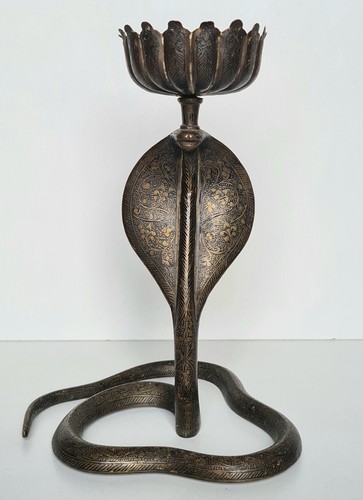 Ancien chandelier cobra - , en