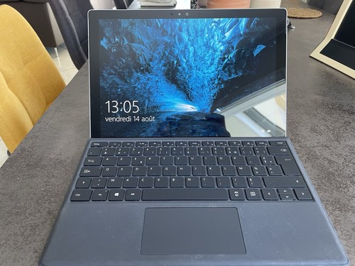 Microsoft surface pro sans - pro, 4