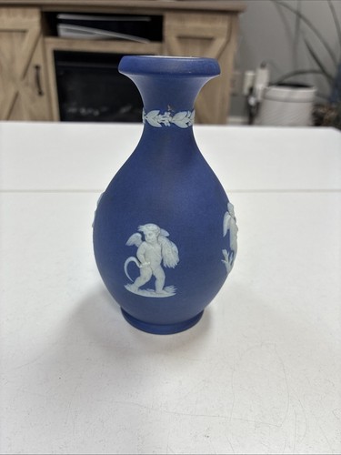 Wedgwood dark blue - blue, jasperware
