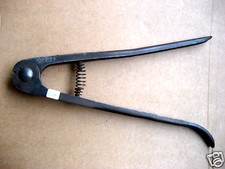 OUTIL ANCIEN PINCE BOURRELIER