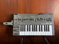 Synthétiseur de basse