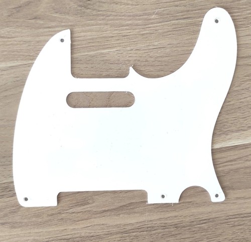 Pickguard blanc fin 060 - pickguard,