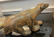 Sculpture en bronze de Pierre Chenet Ours polaire signé patine mordorée 35 cm