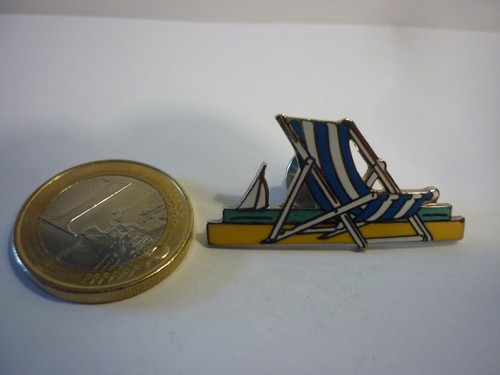 Pin démons merveilles - pin's,