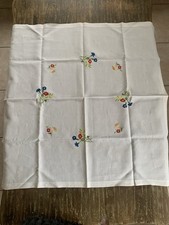 Ancienne Petite Nappe A Thé Brodée Main Fleurs Des Champs