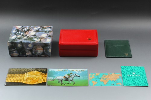 Véritable boîte montre - boîte,
