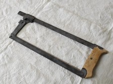 Outil à main ancienne Scie