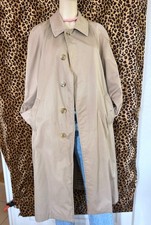 Burberry vintage Trench Coat