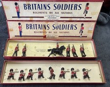 BRITAINS SOLDIERS, Regiments of All Nations- Lot Of 2