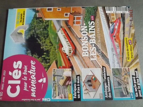 Revue clés pour le - revue, train