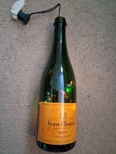 Veuve clicquot brut champagne - clicquot,